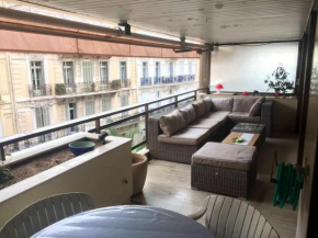 Grand appartement terrasse bord de mer
